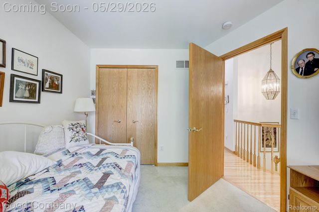 4439 Larkspur Court, Warren, MI 48092