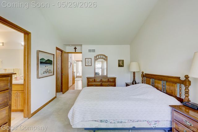 4439 Larkspur Court, Warren, MI 48092