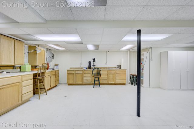 4439 Larkspur Court, Warren, MI 48092
