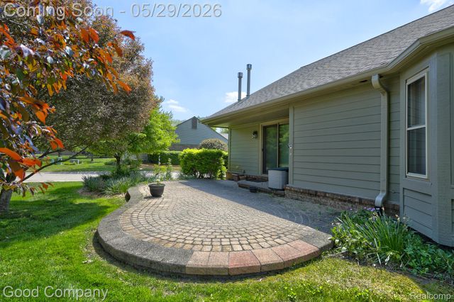 4439 Larkspur Court, Warren, MI 48092