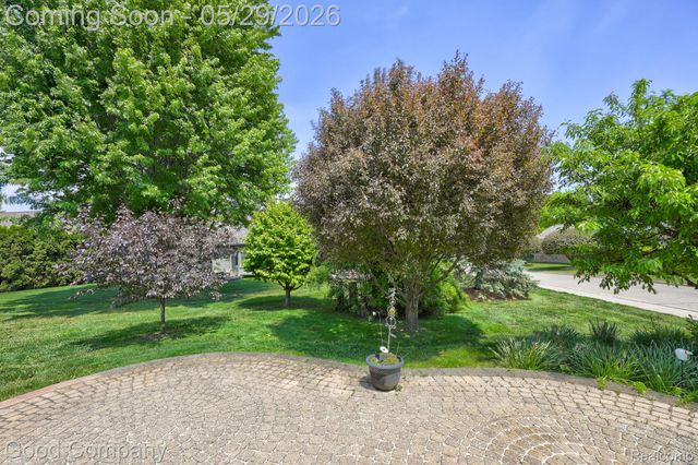 4439 Larkspur Court, Warren, MI 48092