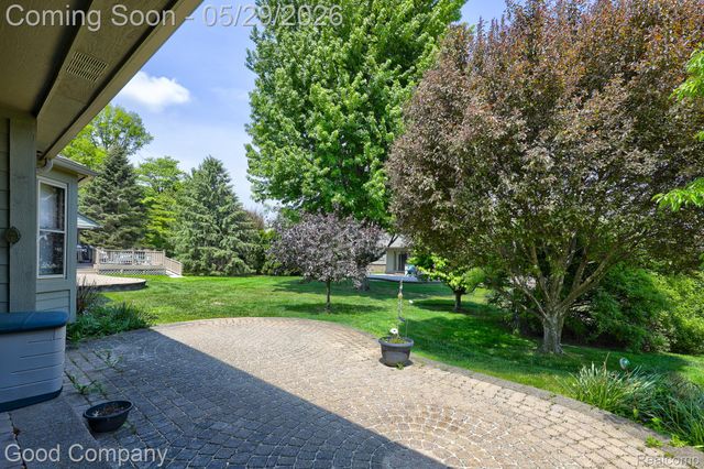 4439 Larkspur Court, Warren, MI 48092