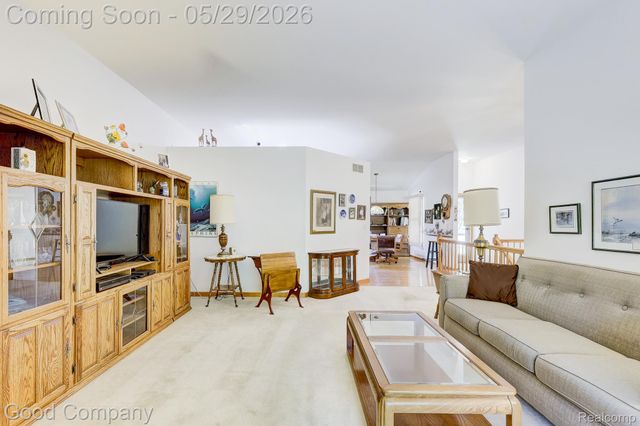 4439 Larkspur Court, Warren, MI 48092