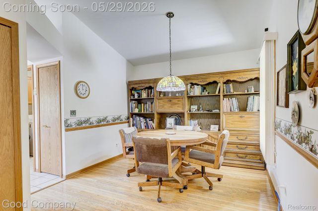 4439 Larkspur Court, Warren, MI 48092
