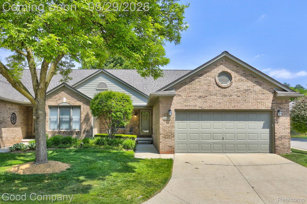 4439 Larkspur Court, Warren, MI 48092