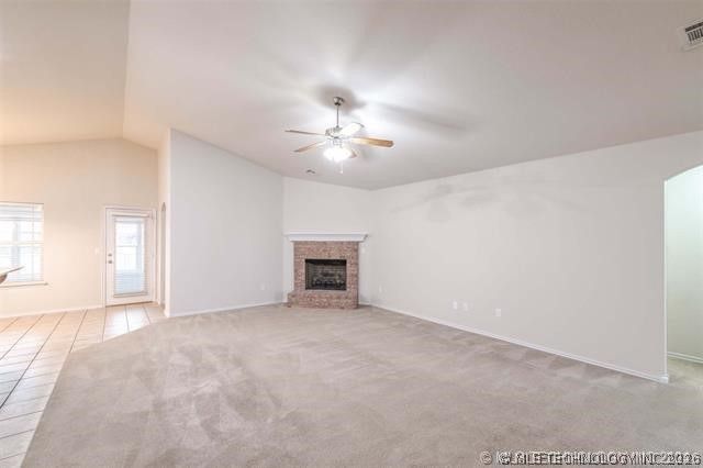 9010 N 156th East Avenue, Owasso, OK 74055
