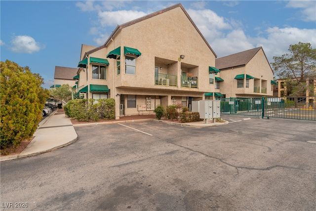 450 Elm Drive 206, Las Vegas, NV 89169