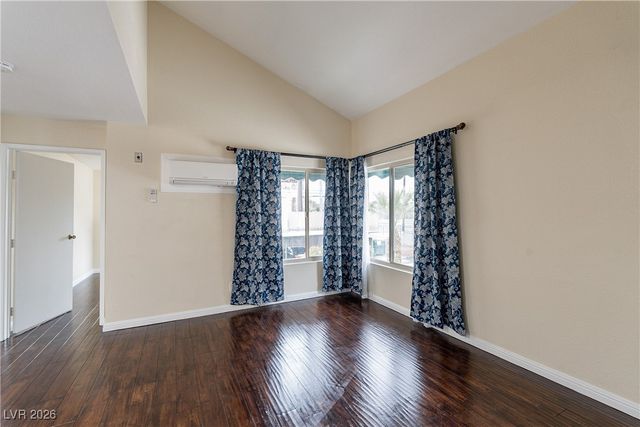 450 Elm Drive 206, Las Vegas, NV 89169