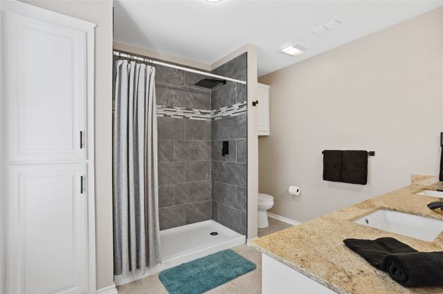 938 Amsden Street, Denison, TX 75020