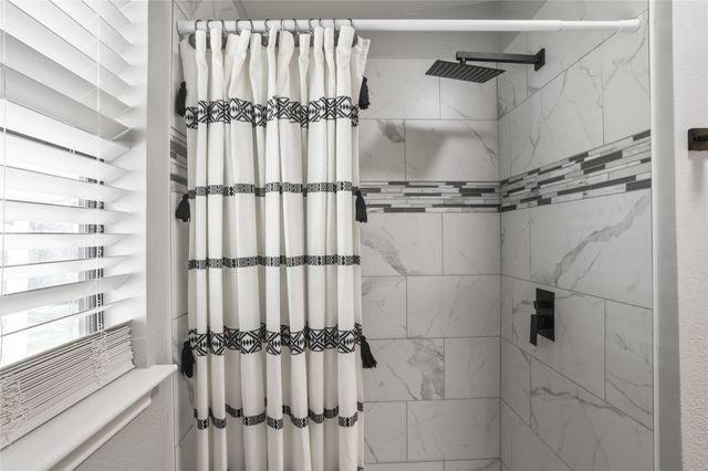 938 Amsden Street, Denison, TX 75020