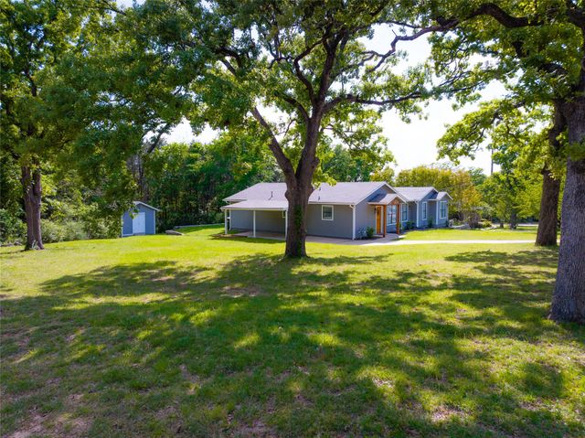 938 Amsden Street, Denison, TX 75020