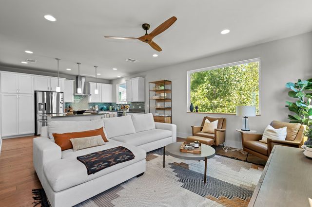 7920 Yellow Thistle TRL 41, Austin, TX 78735