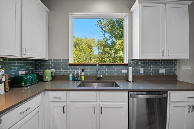 7920 Yellow Thistle TRL 41, Austin, TX 78735
