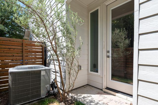 7920 Yellow Thistle TRL 41, Austin, TX 78735