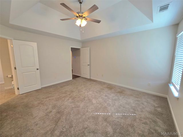 2405 Landing Loop, Deatsville, AL 36022