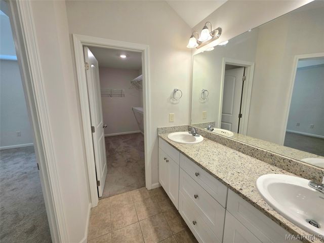 2405 Landing Loop, Deatsville, AL 36022