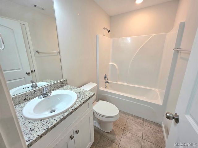 2405 Landing Loop, Deatsville, AL 36022