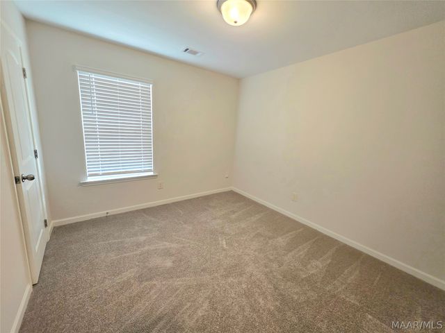 2405 Landing Loop, Deatsville, AL 36022