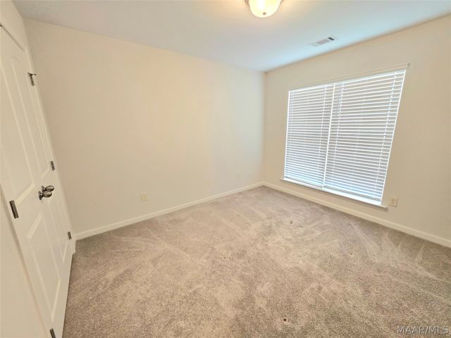 2405 Landing Loop, Deatsville, AL 36022