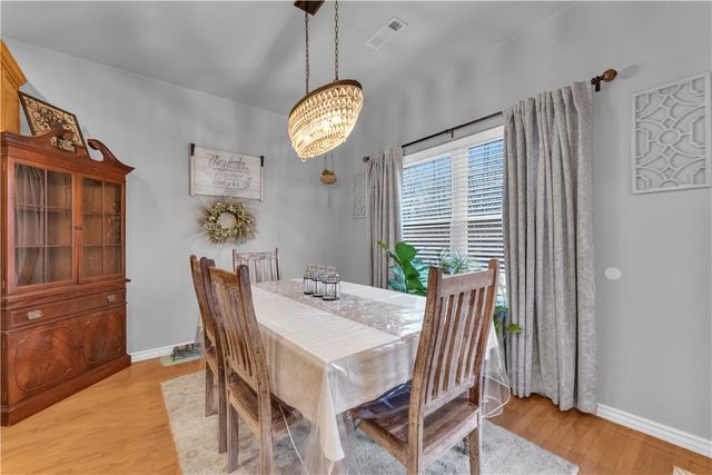 21 Pennine, Bella Vista, AR 72714