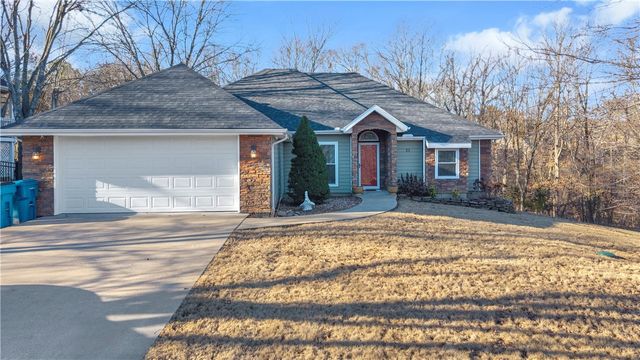 21 Pennine, Bella Vista, AR 72714