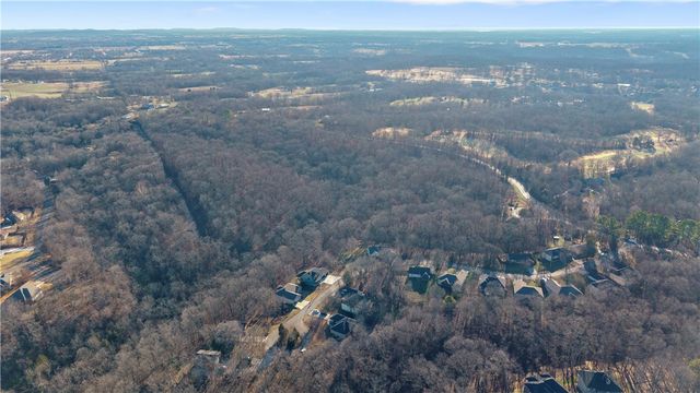 21 Pennine, Bella Vista, AR 72714