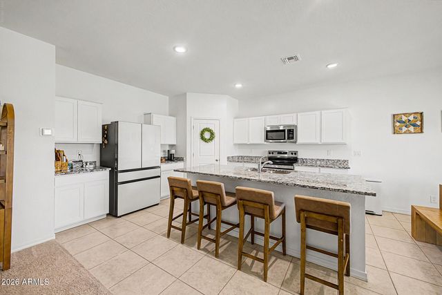 1963 E HARNESS Lane, San Tan Valley, AZ 85140
