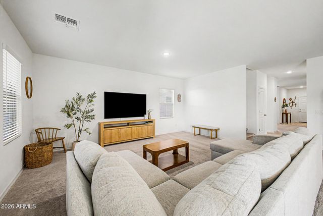 1963 E HARNESS Lane, San Tan Valley, AZ 85140