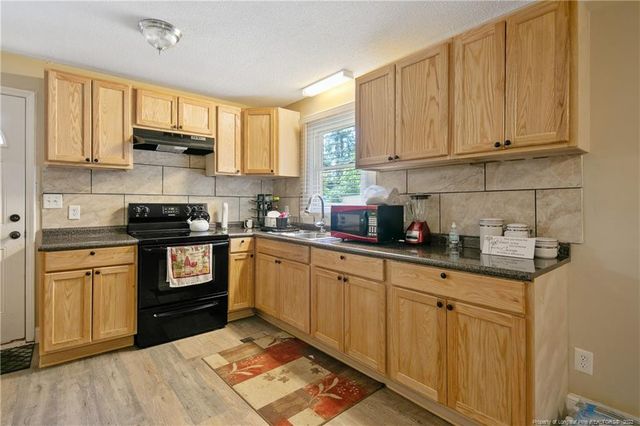 5857 Columbine Road, Fayetteville, NC 28306