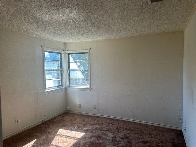 808 Flamingo Road, Granbury, TX 76049