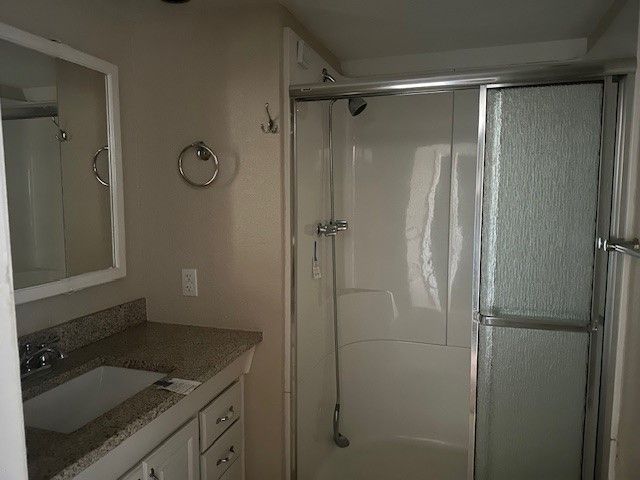 808 Flamingo Road, Granbury, TX 76049