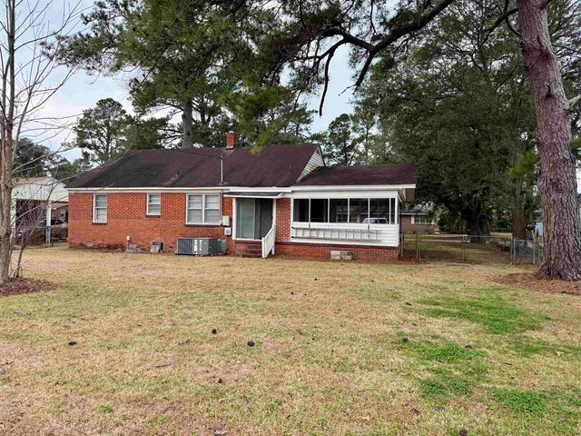 1738 Jasper St., Georgetown, SC 29440