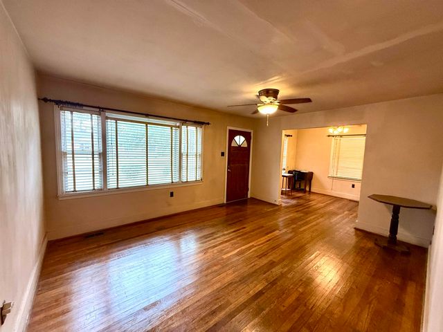 1738 Jasper St., Georgetown, SC 29440