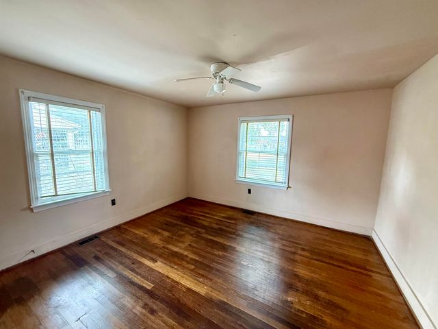 1738 Jasper St., Georgetown, SC 29440