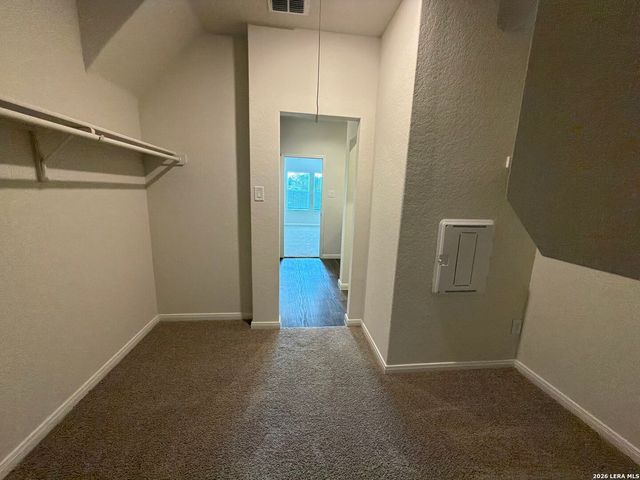 817 MARGAY LOOP, Seguin, TX 78155