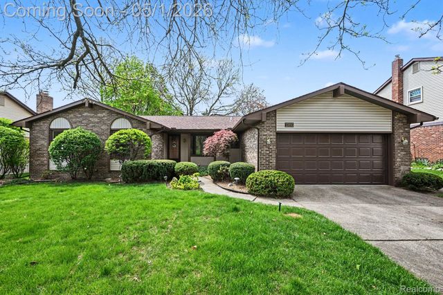 33593 Curtis Road Road S, Livonia, MI 48152