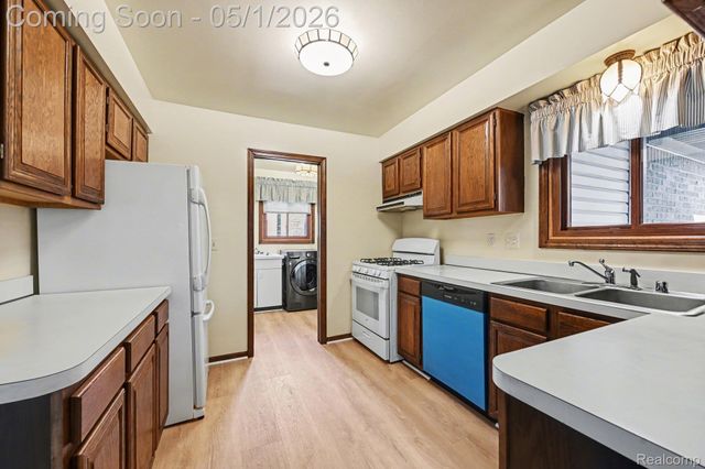33593 Curtis Road Road S, Livonia, MI 48152
