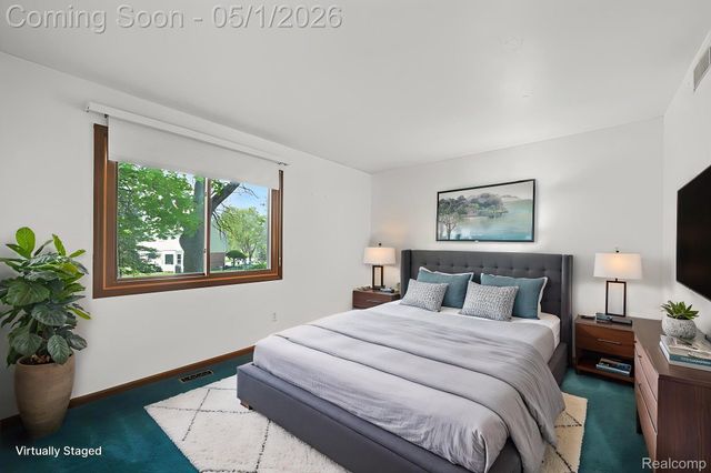 33593 Curtis Road Road S, Livonia, MI 48152