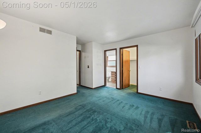 33593 Curtis Road Road S, Livonia, MI 48152