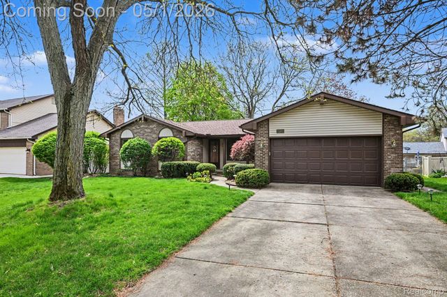 33593 Curtis Road Road S, Livonia, MI 48152