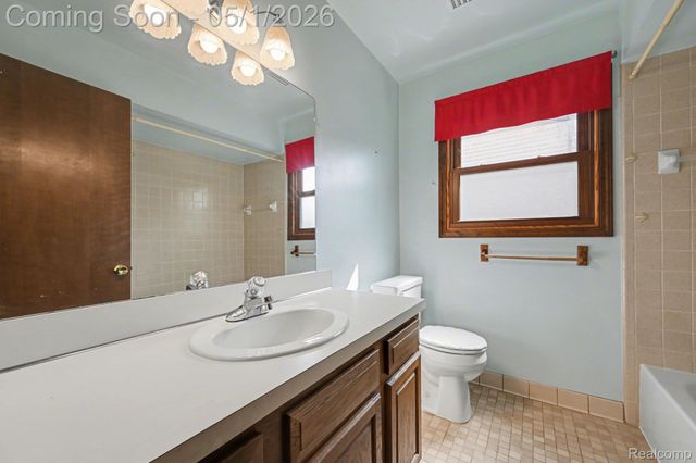 33593 Curtis Road Road S, Livonia, MI 48152