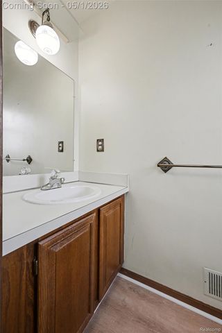 33593 Curtis Road Road S, Livonia, MI 48152
