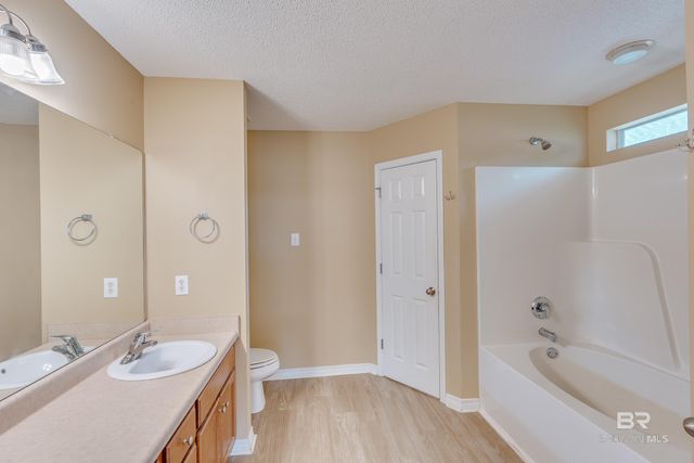 2190 Seasons Court, Mobile, AL 36695