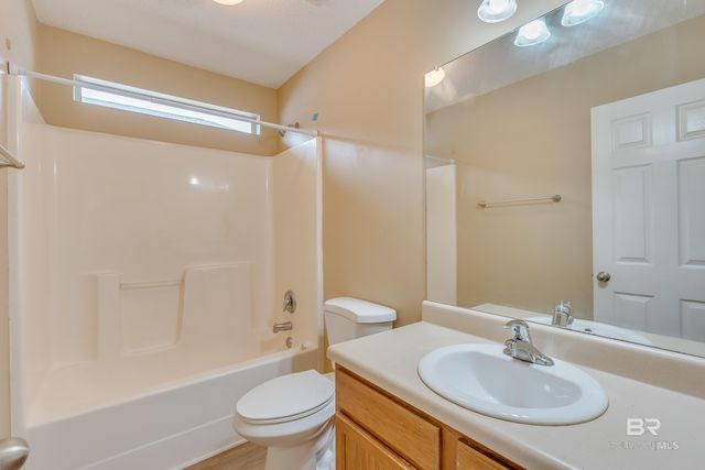 2190 Seasons Court, Mobile, AL 36695