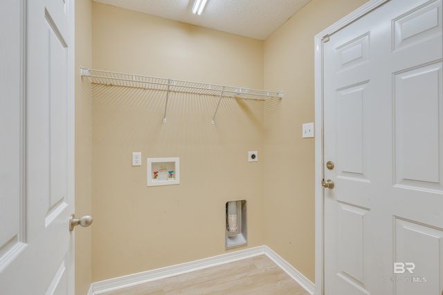 2190 Seasons Court, Mobile, AL 36695