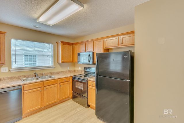 2190 Seasons Court, Mobile, AL 36695