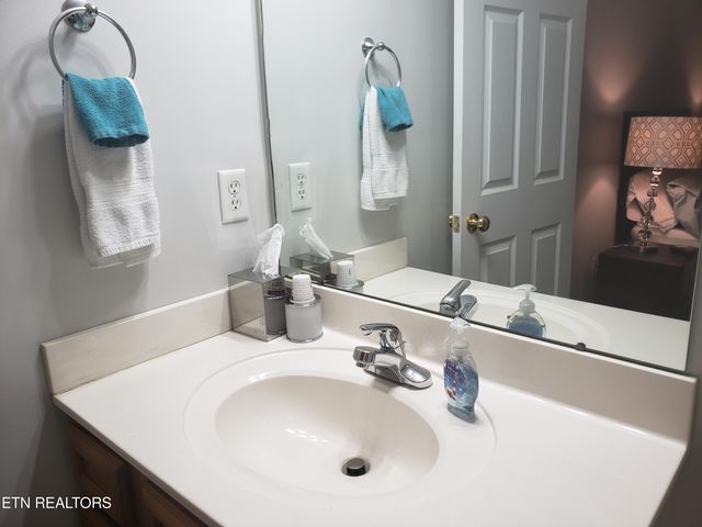 40 Jamestown Court, Crossville, TN 38555