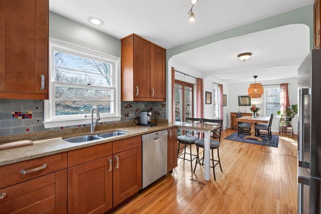 1890 Yorkshire Avenue, Saint Paul, MN 55116