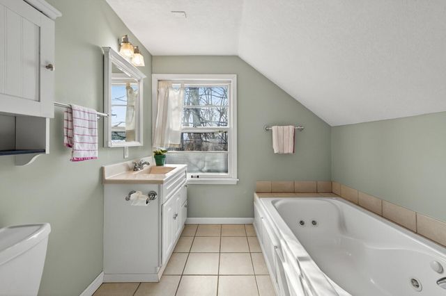 1890 Yorkshire Avenue, Saint Paul, MN 55116