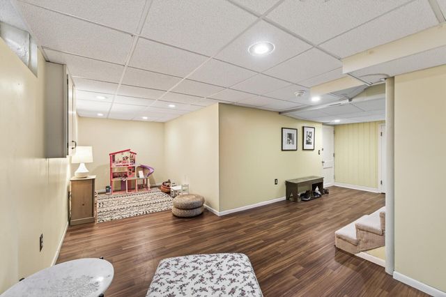 1890 Yorkshire Avenue, Saint Paul, MN 55116